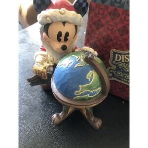 Disney Jim Shore Mickey Mouse "Seasons Greetings Around The World" New Open Box